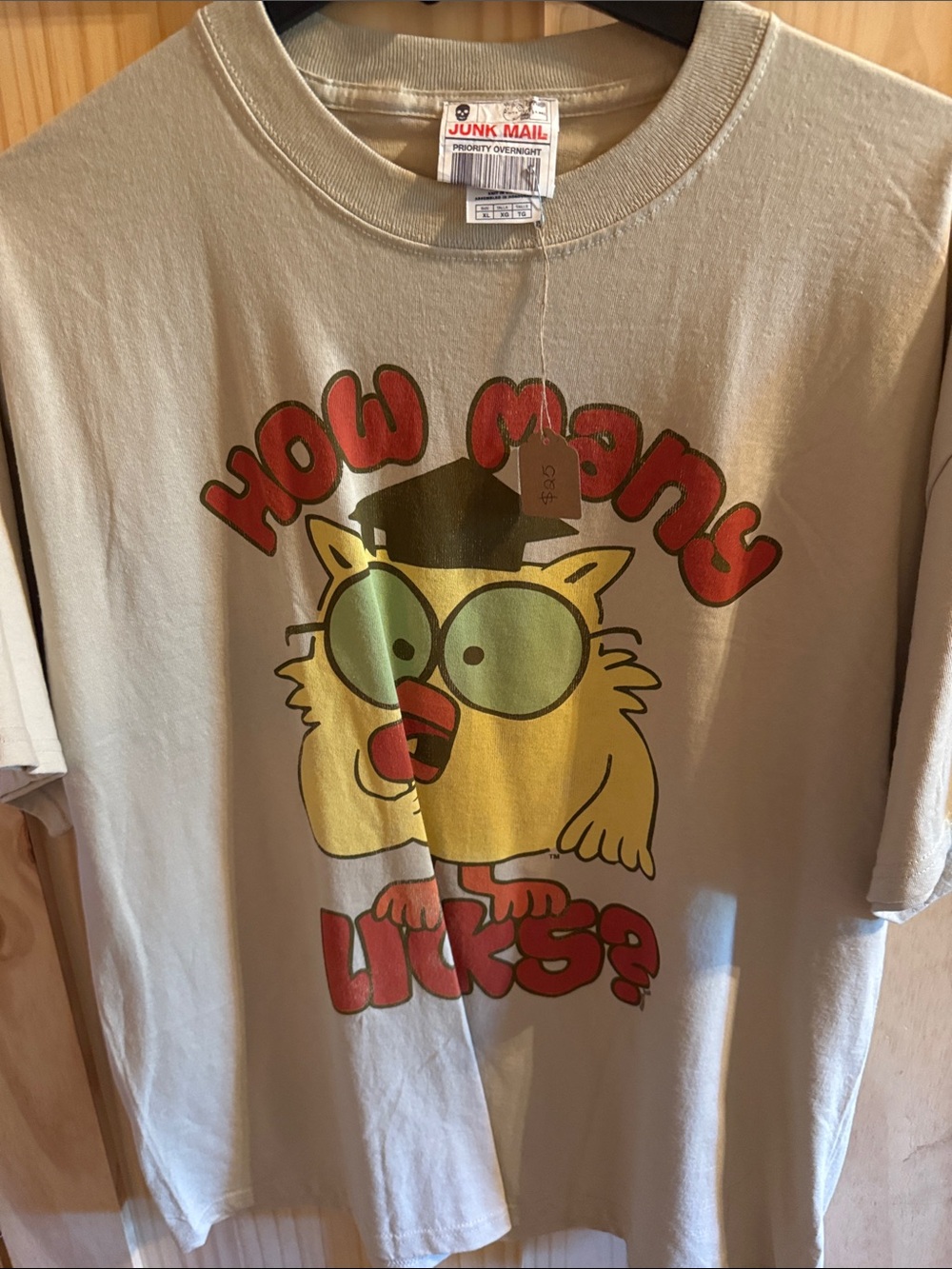 Junk Mail 'How Many Licks?' Graphic Tee - Beige with Yellow Owl